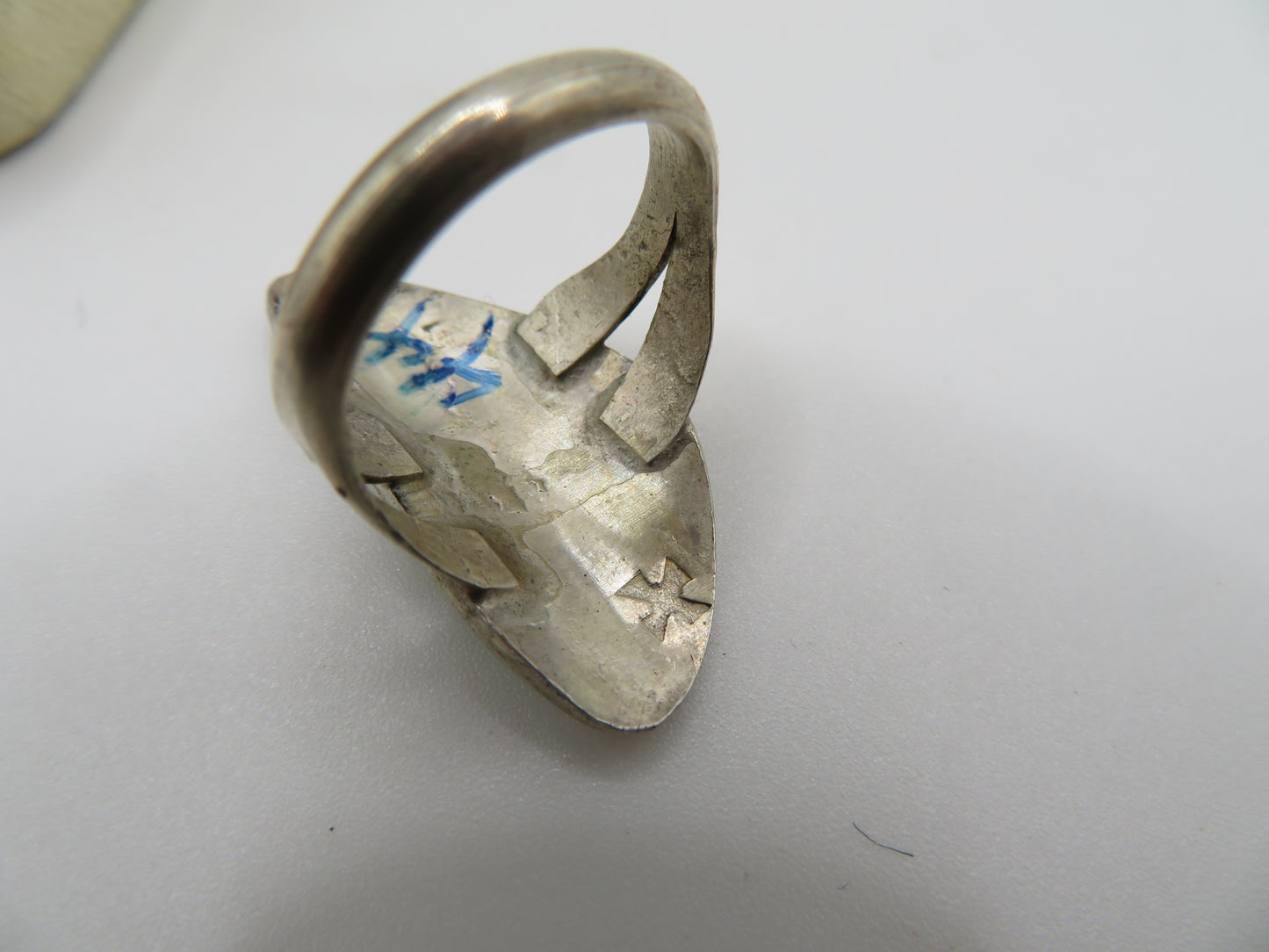 Vintage Sterling Silver Turquoise Navajo Diné Inlay Bear Claw Ring