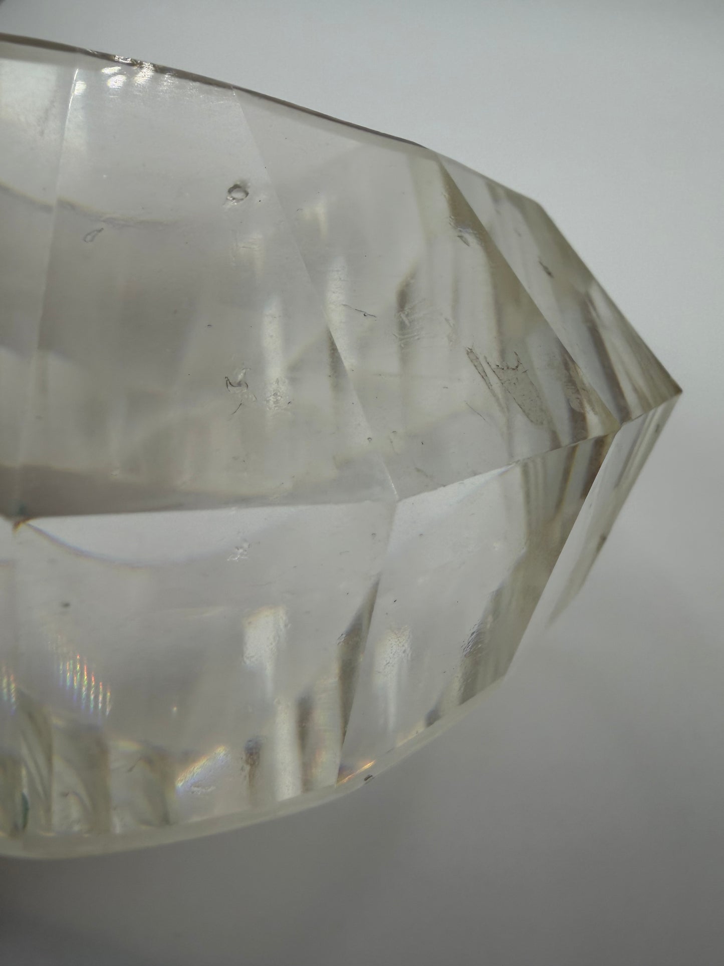 Vintage Sculptural Twisted & Faceted Clear Lucite Bangle