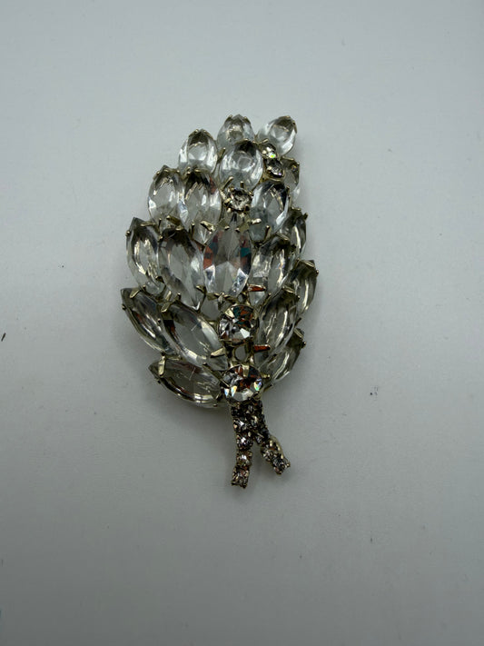 Vintage Juliana D&E Sparkling Rhinestone Leaf Brooch