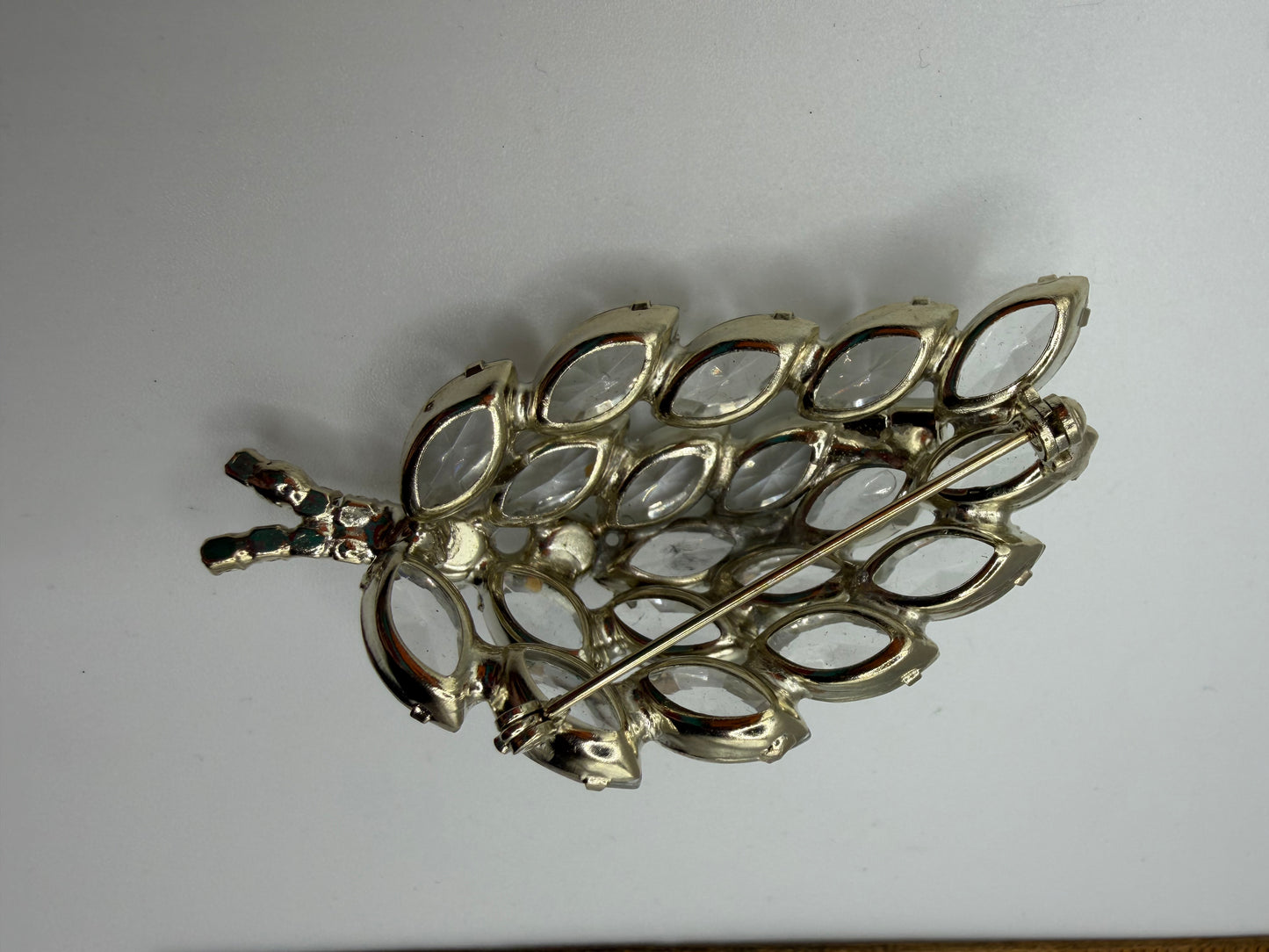Vintage Juliana D&E Sparkling Rhinestone Leaf Brooch