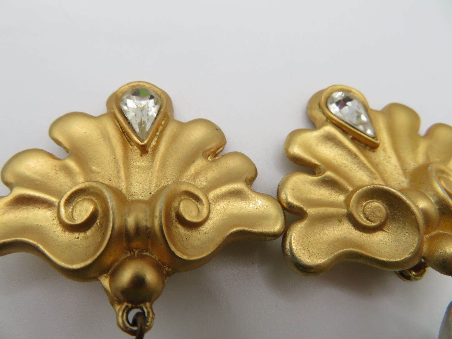 Vintage Gold Rhinestone Chunky Pearl Dangle Clip On Earrings