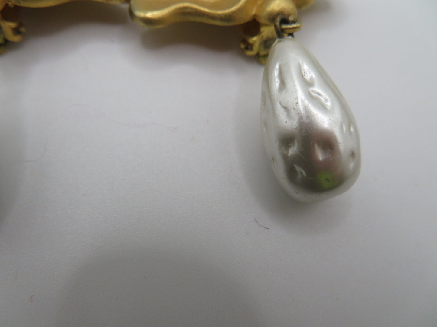 Vintage Gold Rhinestone Chunky Pearl Dangle Clip On Earrings