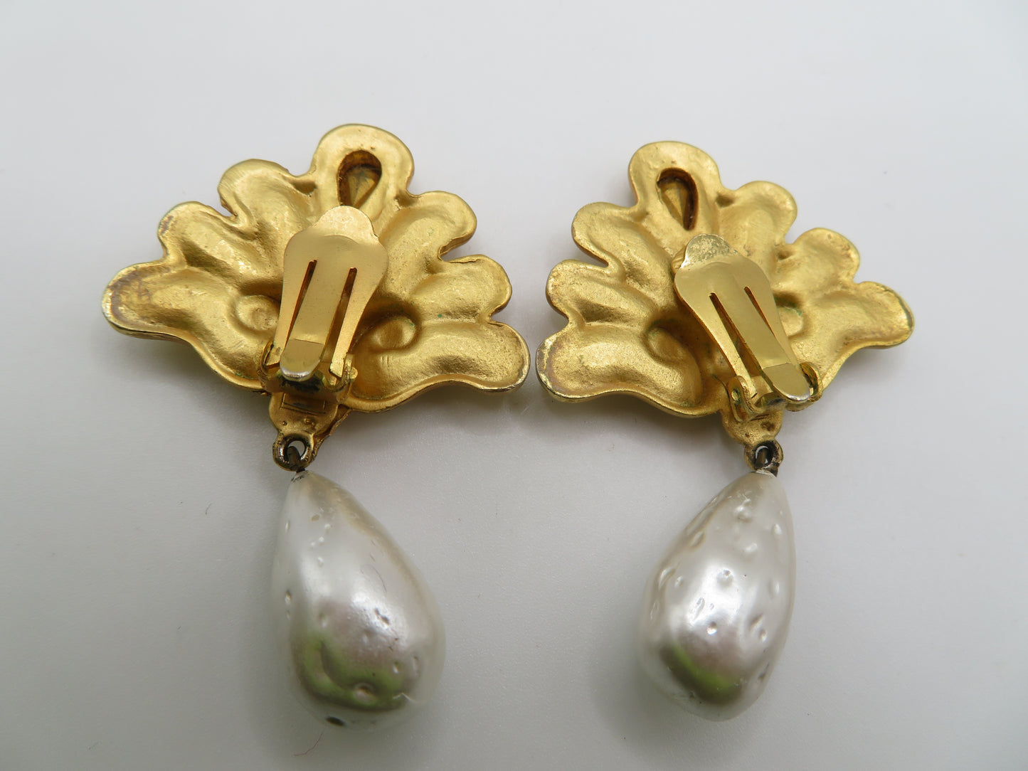 Vintage Gold Rhinestone Chunky Pearl Dangle Clip On Earrings