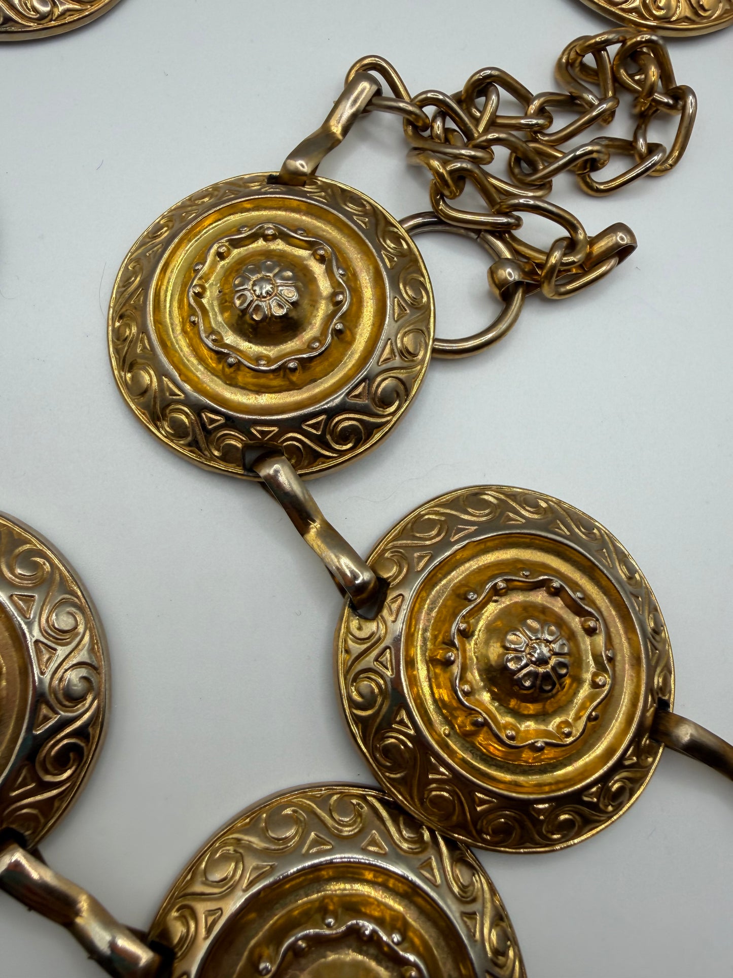 Vintage Bill Blass Chunky Gold Medallion Chain Belt