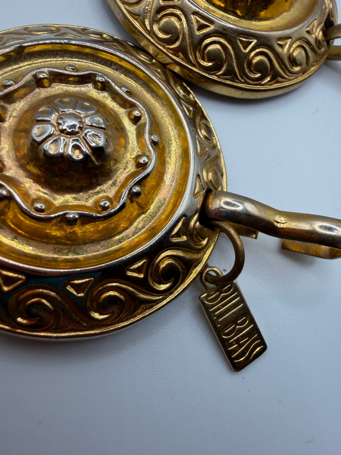 Vintage Bill Blass Chunky Gold Medallion Chain Belt