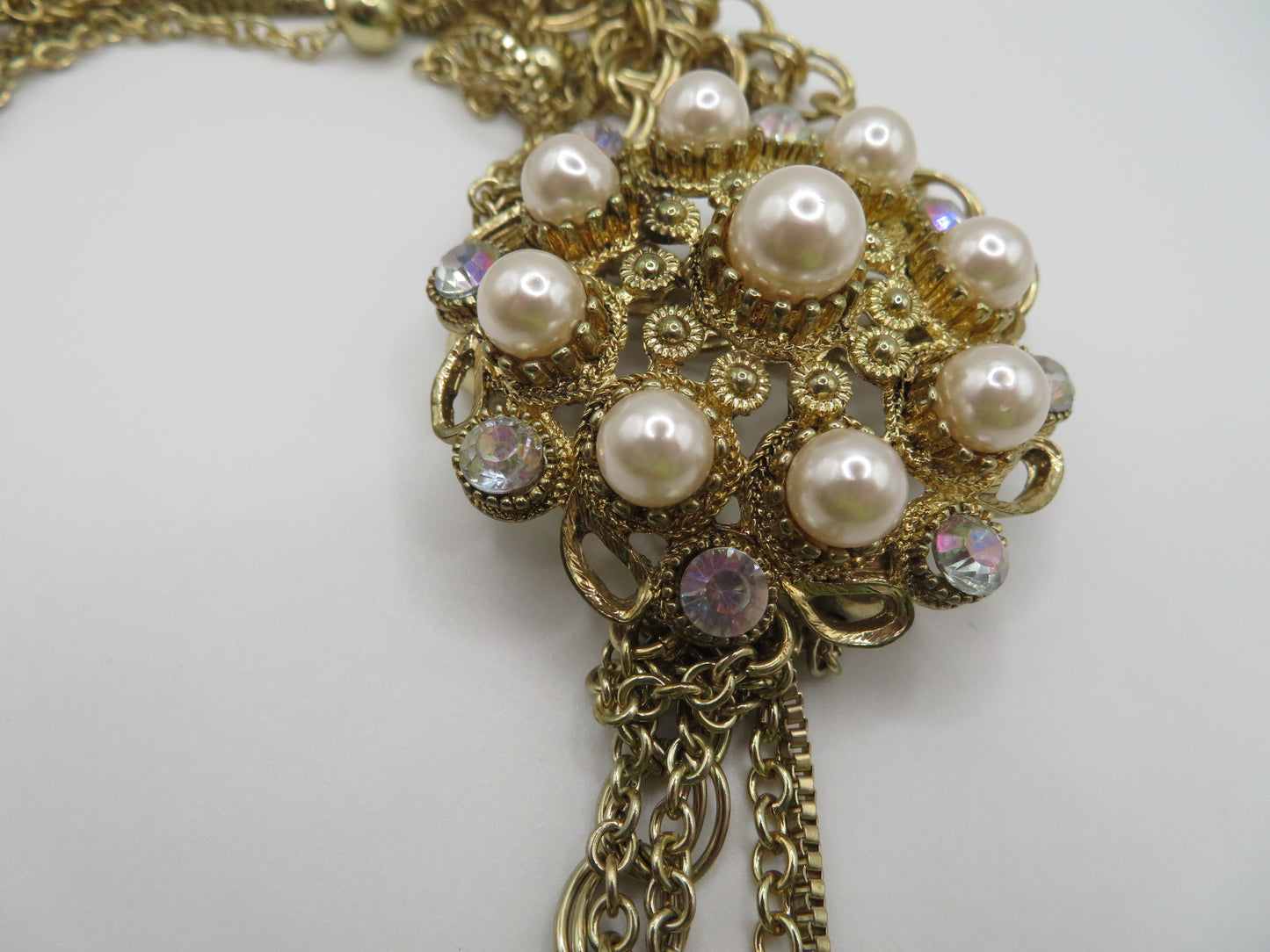 Vintage Mystical Pearl Crystal Pendant Necklace