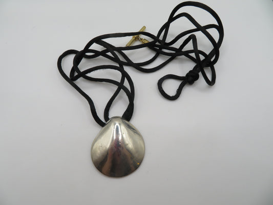 Vintage MMA Modernist Sterling Silver Shell Pendant Necklace