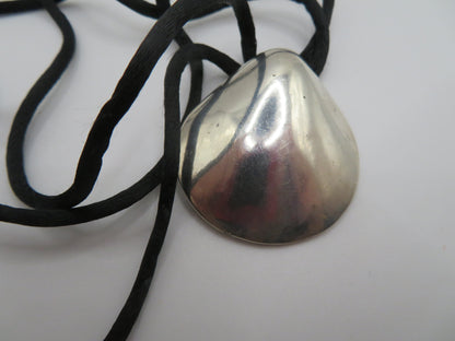 Vintage MMA Modernist Sterling Silver Shell Pendant Necklace