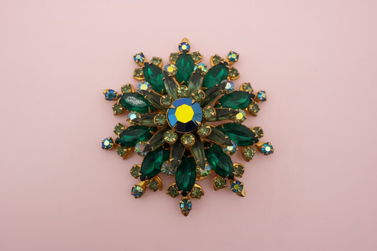 Vintage Emerald Green Midcentury Rhinestone Brooch