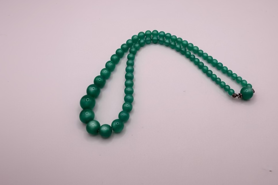 Vintage Midcentury Moonglow Vivid Green Jade Necklace