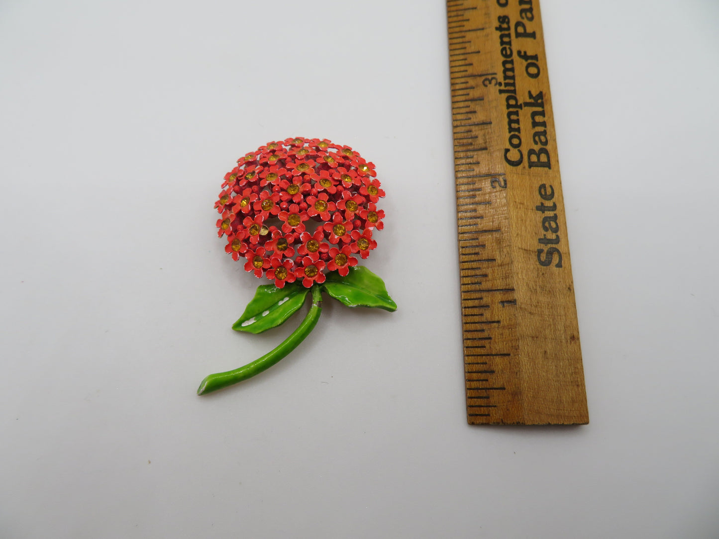 Vintage Weiss Enamel Rhinestone Flower Pin