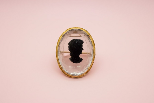 Vintage Carved Reverse Intaglio Clear Cameo Brooch