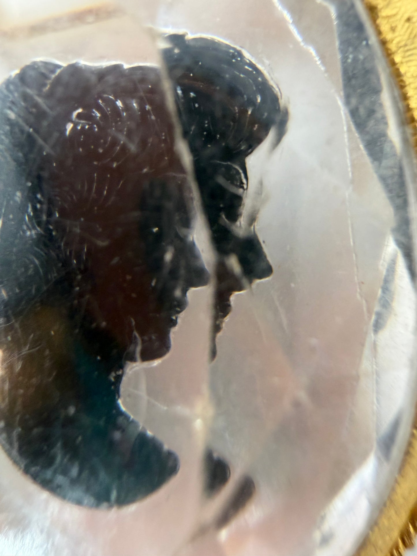 Vintage Carved Reverse Intaglio Clear Cameo Brooch
