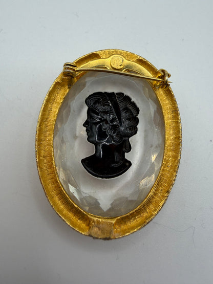 Vintage Carved Reverse Intaglio Clear Cameo Brooch