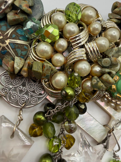 Vintage Sarah Jane Pearl & Green Stone Cluster Statement Necklace