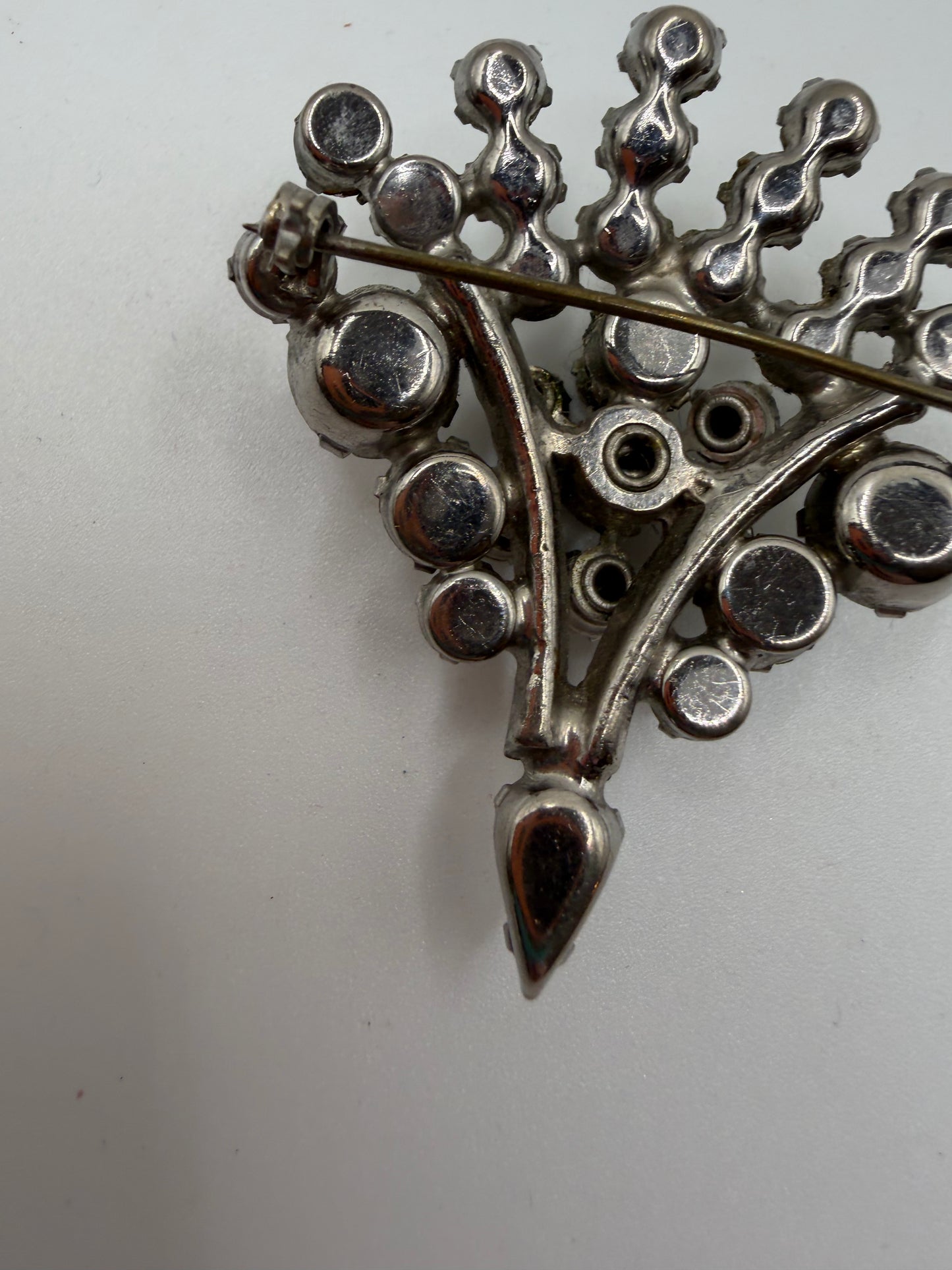 Vintage 1940s Glam Rhinestone Fan Brooch