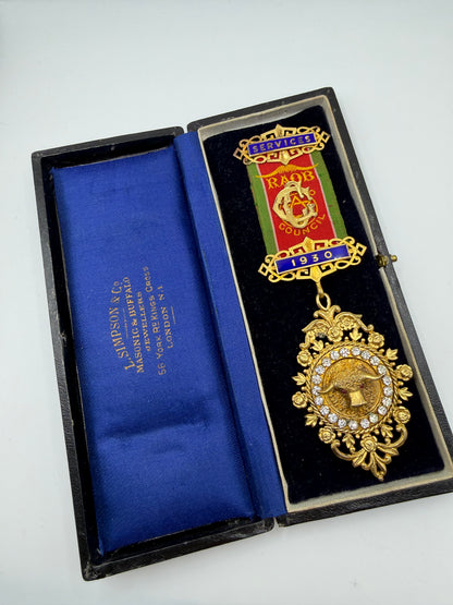 Iris Apfel's Vintage 1930 Order of Buffaloes Medal Brooch w/ Original Case