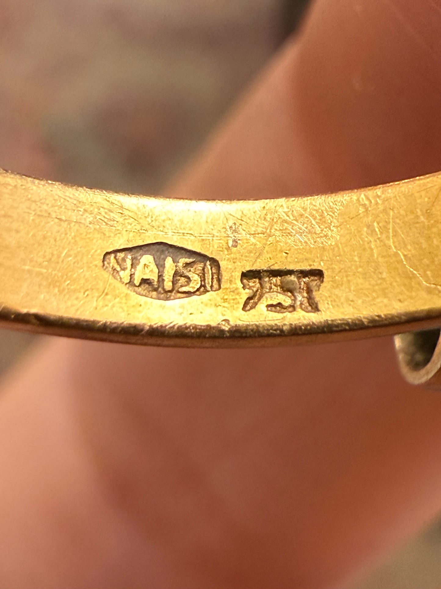 Iris Apfel's 18K Gold Antique Diamond Flower Ring