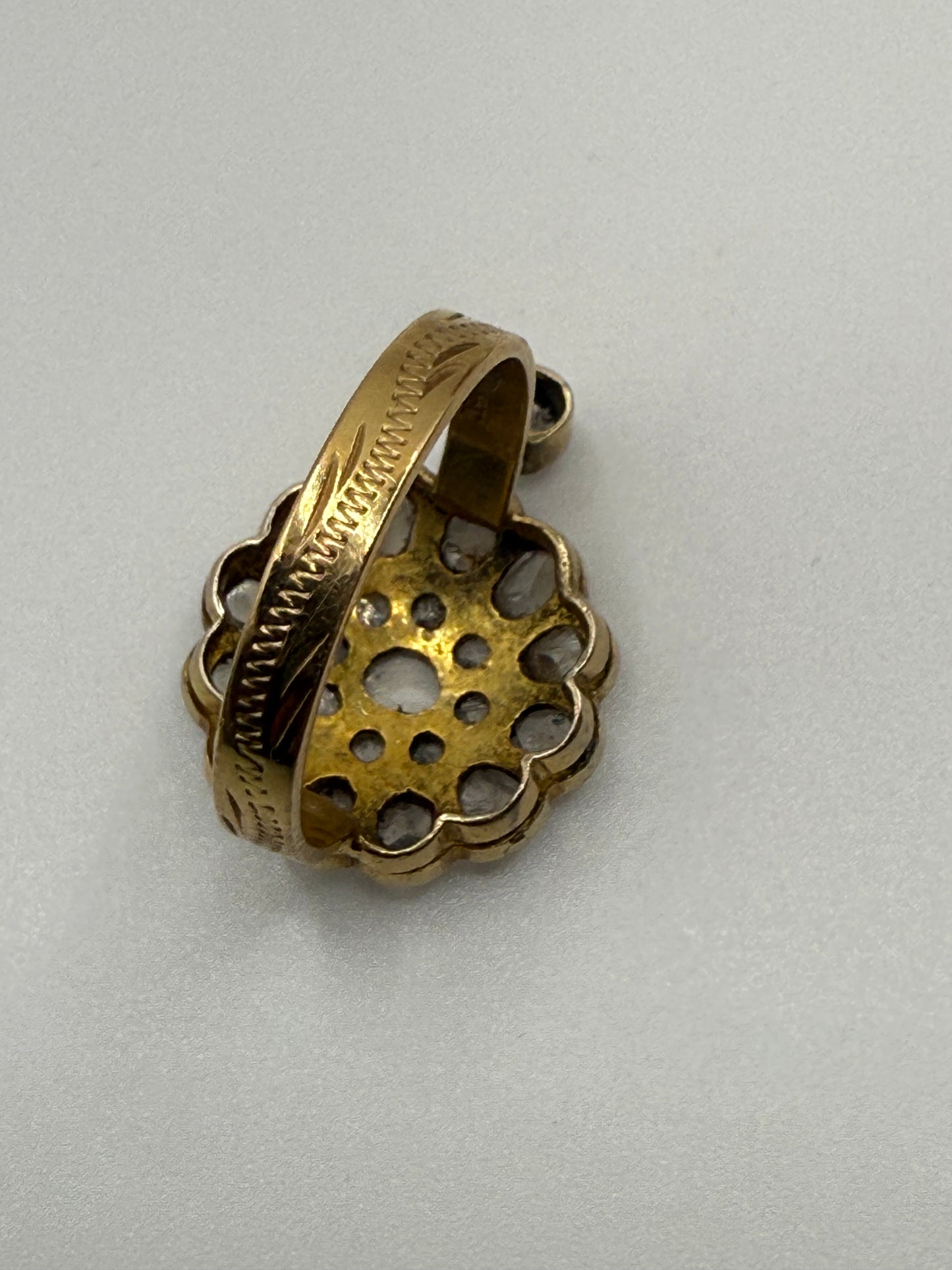 Iris Apfel's 18K Gold Antique Diamond Flower Ring