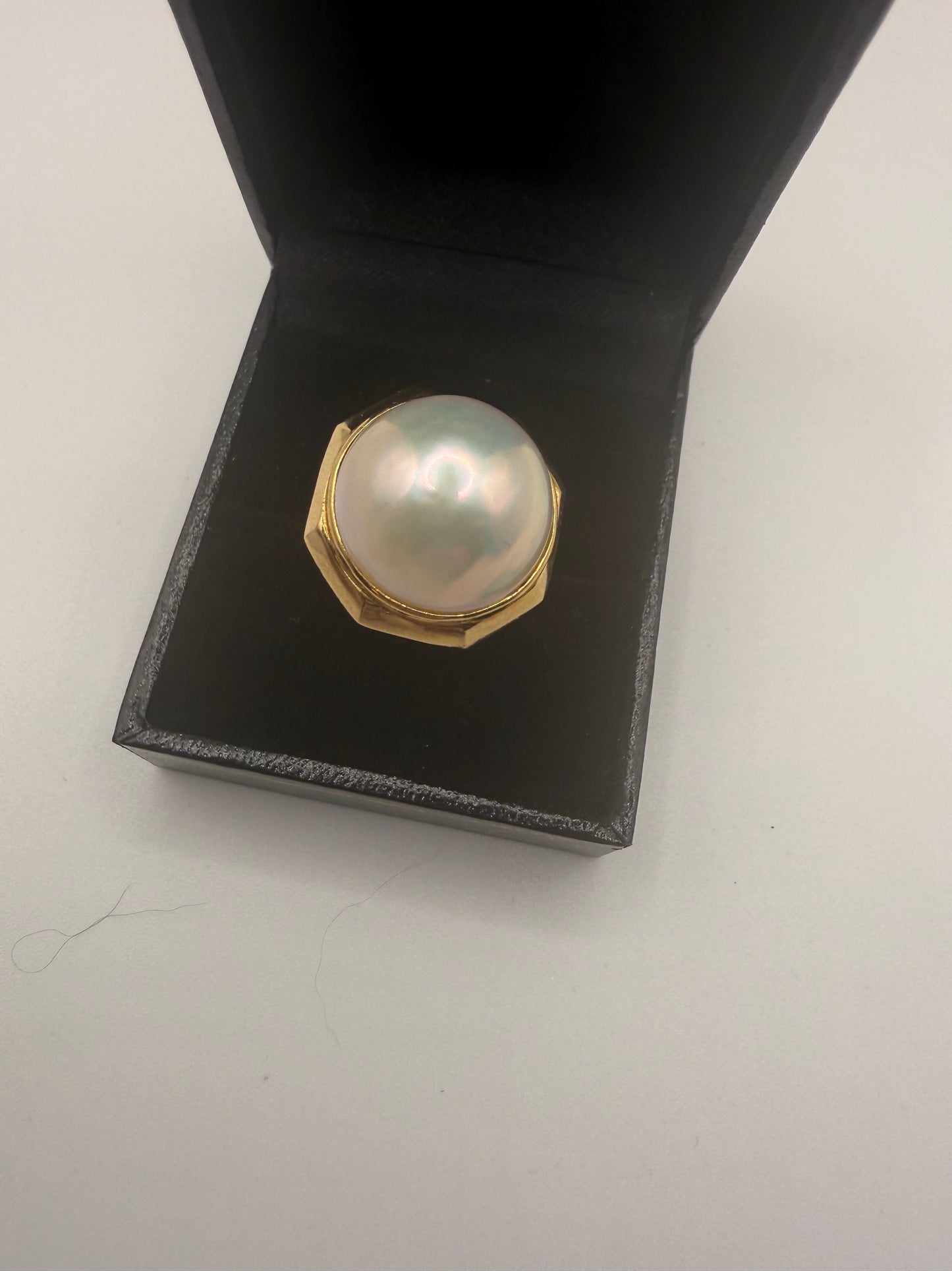 Vintage 14K Gold Extra Chunky Mabe Pearl Ring