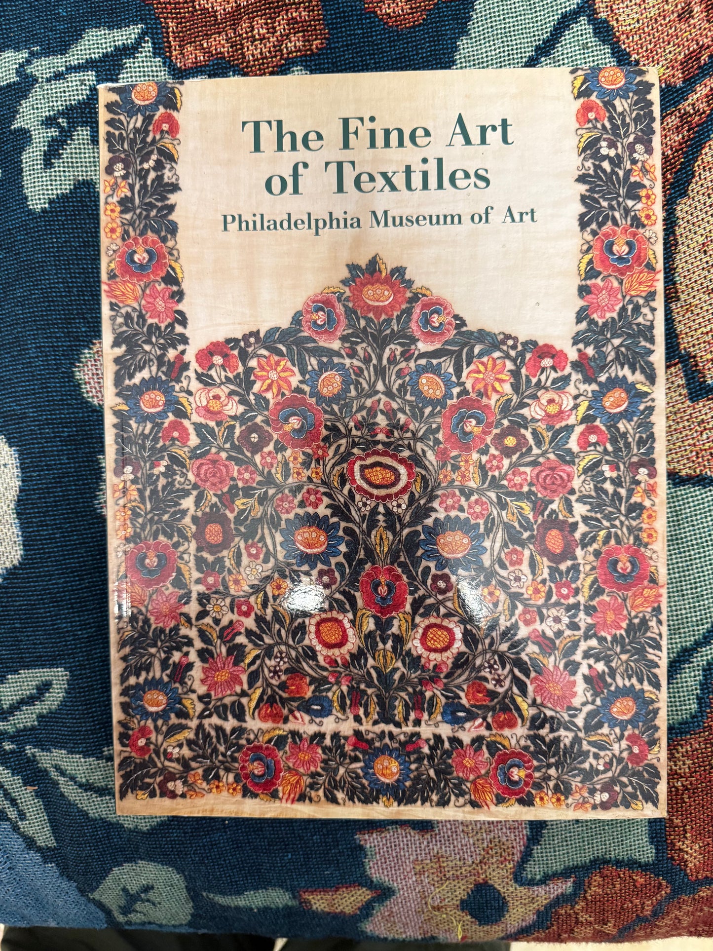 Iris Apfel's Personal The Fine Art of Textiles: The Collections of the Philadelphia Museum of Art Book