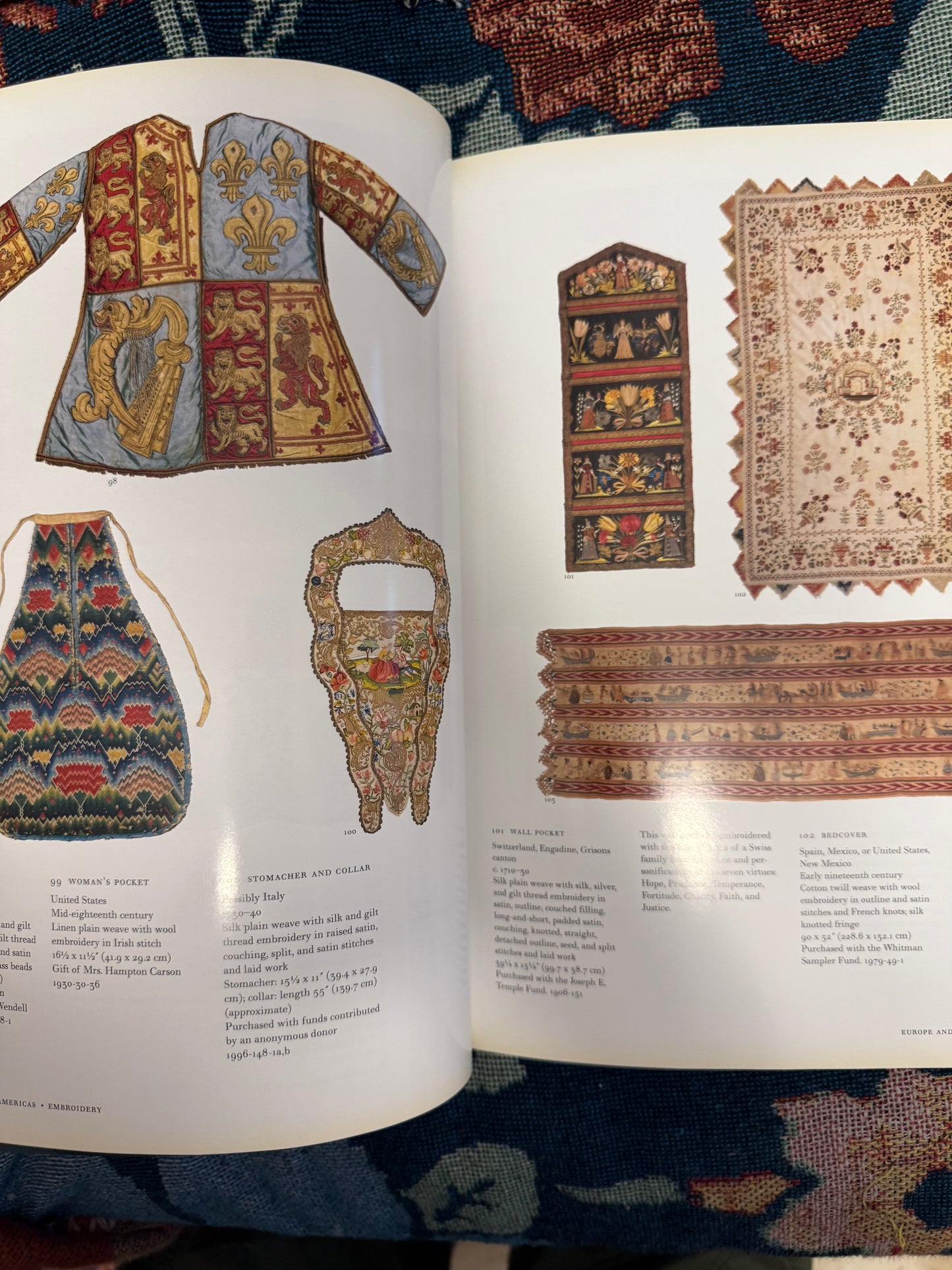 Iris Apfel's Personal The Fine Art of Textiles: The Collections of the Philadelphia Museum of Art Book