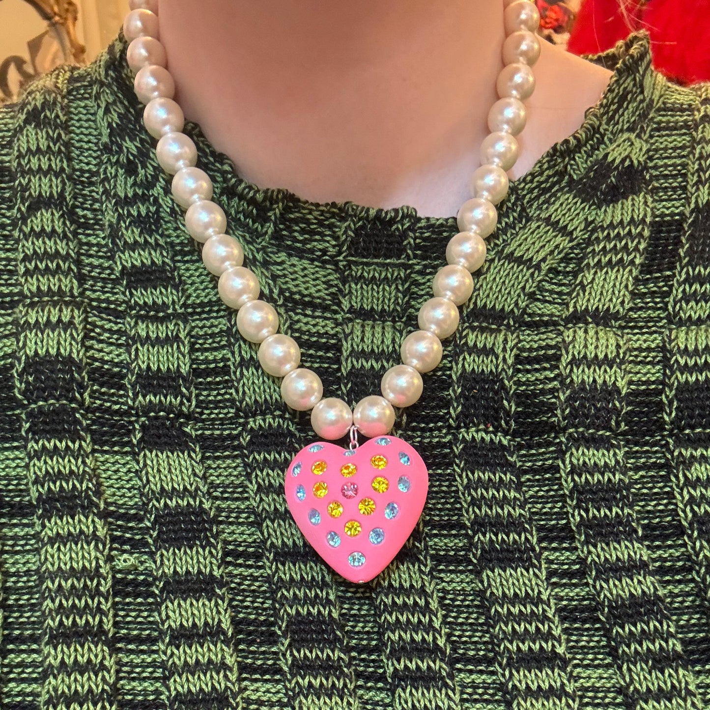 Bubble Gum Heart Puff Pearl Necklace