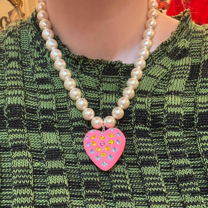 Bubble Gum Heart Puff Pearl Necklace