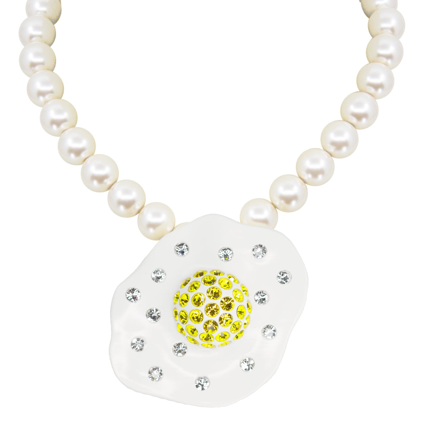 Eggy Delight Pearl Necklace