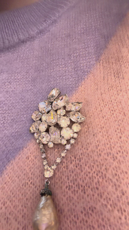 Iris Apfel's Vintage Weiss Rhinestone Pearl Brooch